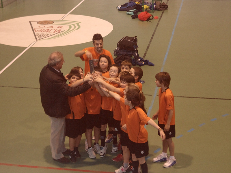 L’Enric Casassas campió del torneig de Nadal d’Handbol